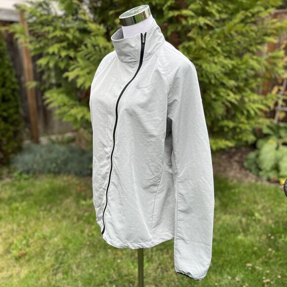 Nike Lightweight Asymmetrical Windbreaker Jacket Lt.Grey Sz L RN 56323 CA 05553 - Picture 2 of 16